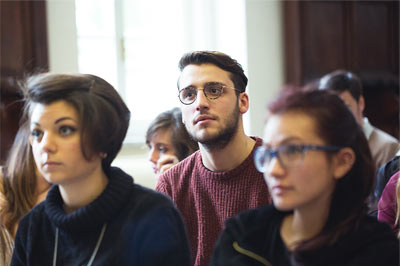 incontri uno studente di scambio straniero cinese incontri vegetariano