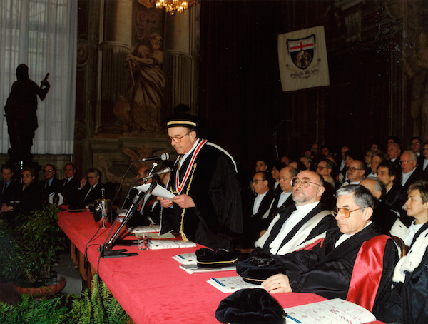 IAA 1996/1997 - l'Aula Magna dell'Università di Genova e il Magnifico Rettore Pontremoli