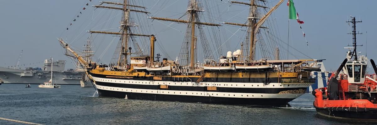 Nave Vespucci a Genova 10 giugno 2025