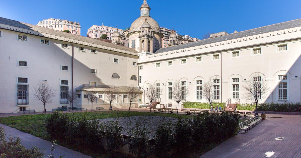 Albergo dei Poveri cortile interno
