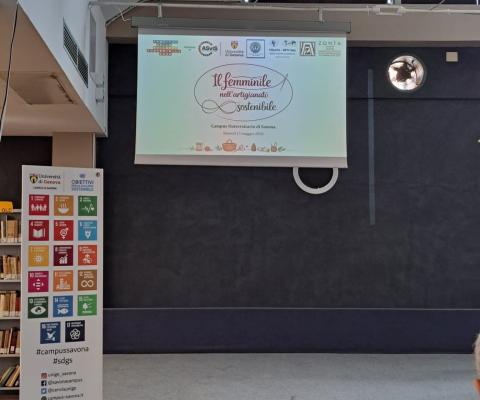 foto schermo evento il femminile nell'artigianato